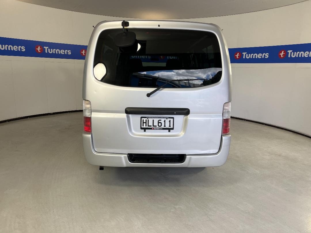 Photo '6' of Nissan Caravan