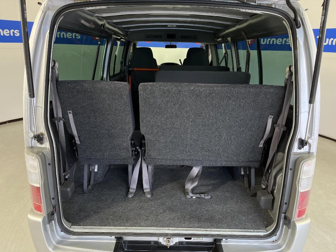 Photo '14' of Nissan Caravan