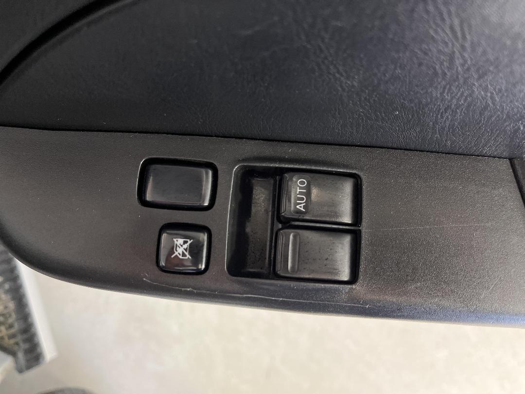 Photo '22' of Nissan Caravan