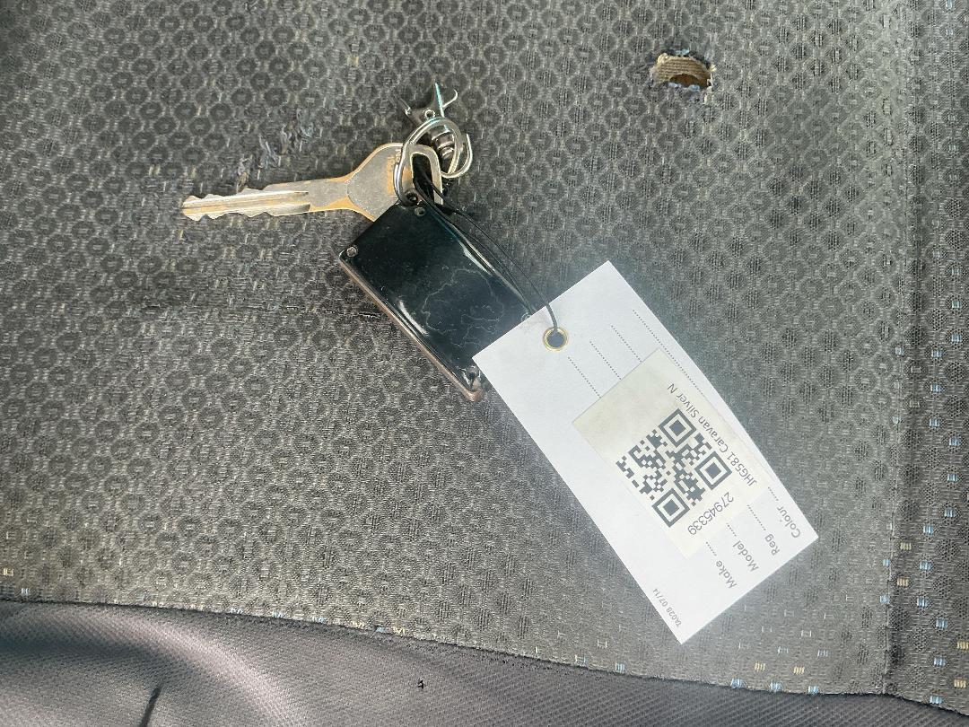 Photo '21' of Nissan Caravan