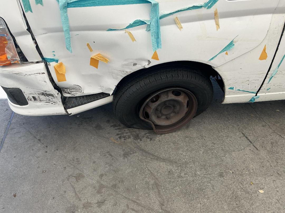 Photo '6' of Nissan Caravan