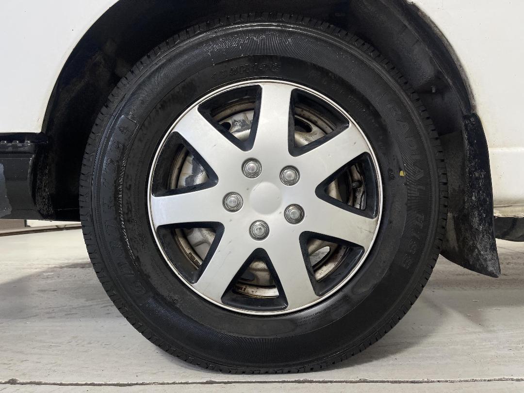 Photo '10' of Nissan Caravan Photo '10' of Nissan Caravan