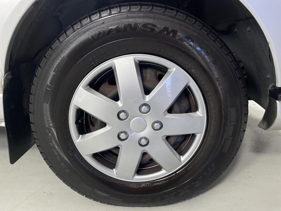 Photo '9' of Nissan Caravan