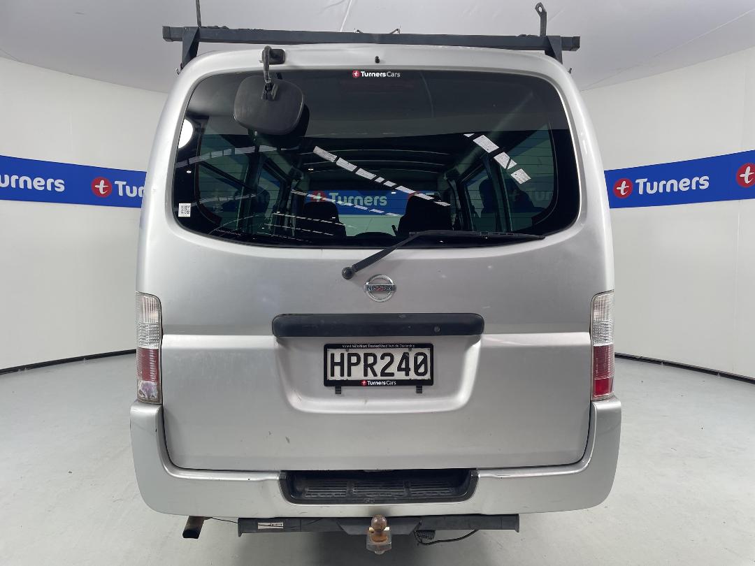 Photo '6' of Nissan Caravan