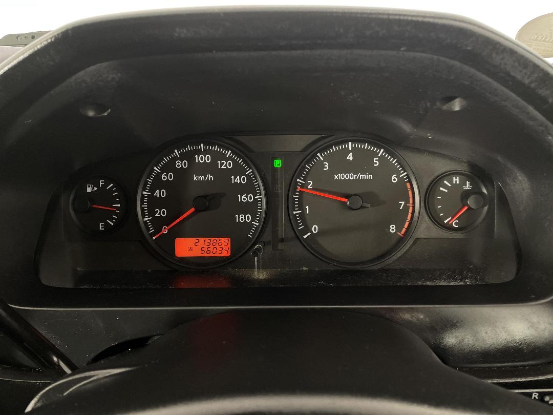 Photo '20' of Nissan Caravan