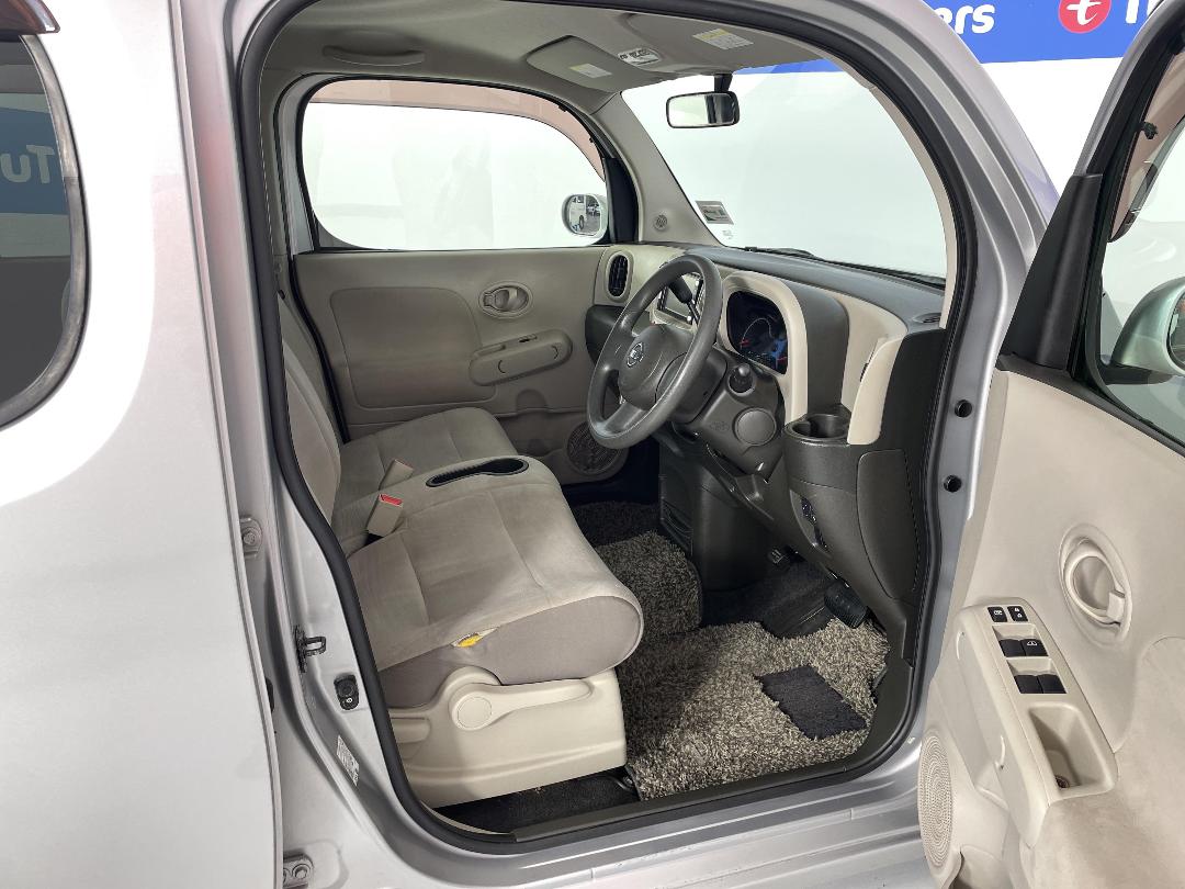 Photo '16' of Nissan Cube Photo '16' of Nissan Cube