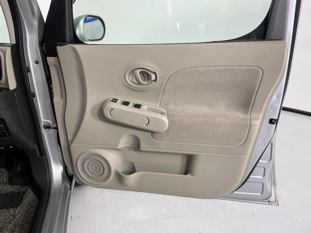 Photo '15' of Nissan Cube Photo '15' of Nissan Cube