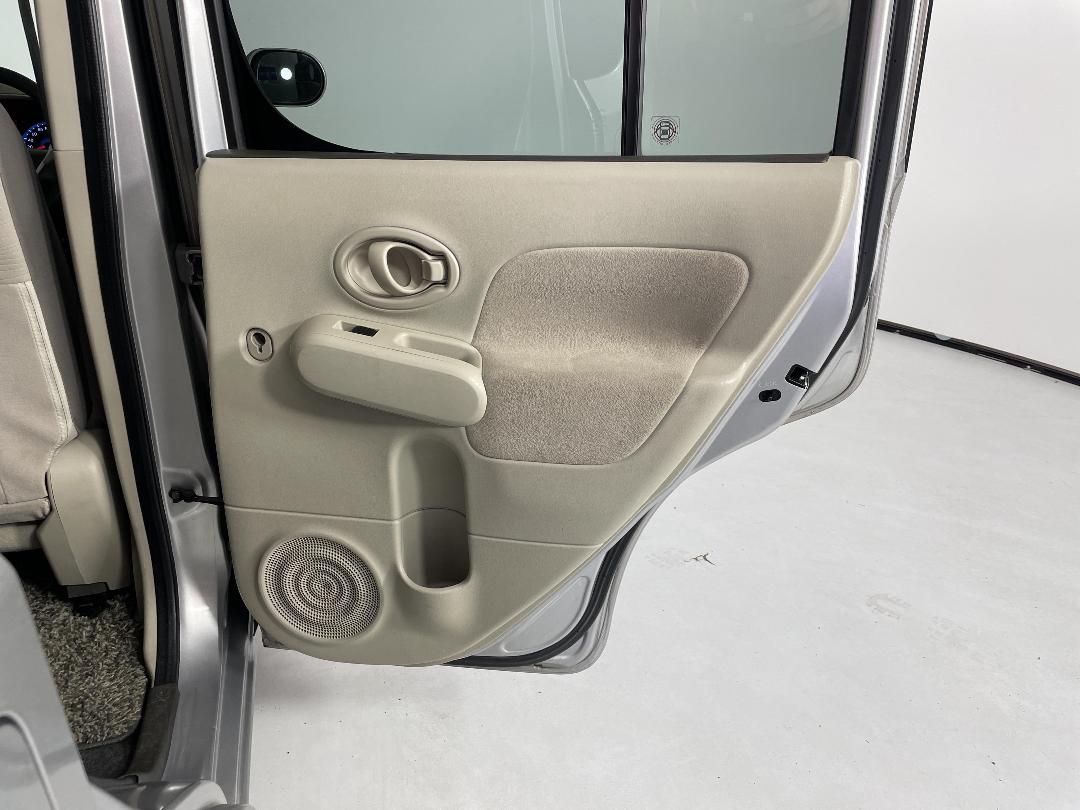 Photo '19' of Nissan Cube Photo '19' of Nissan Cube