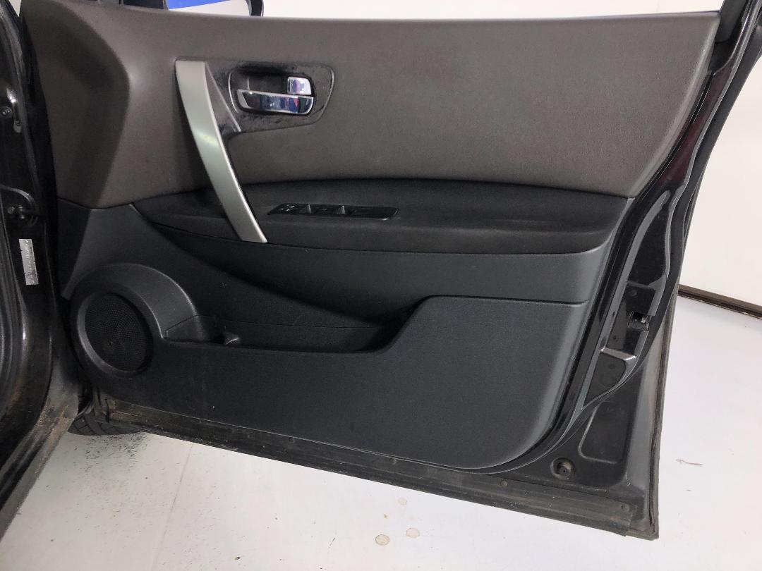 Photo '13' of Nissan Dualis