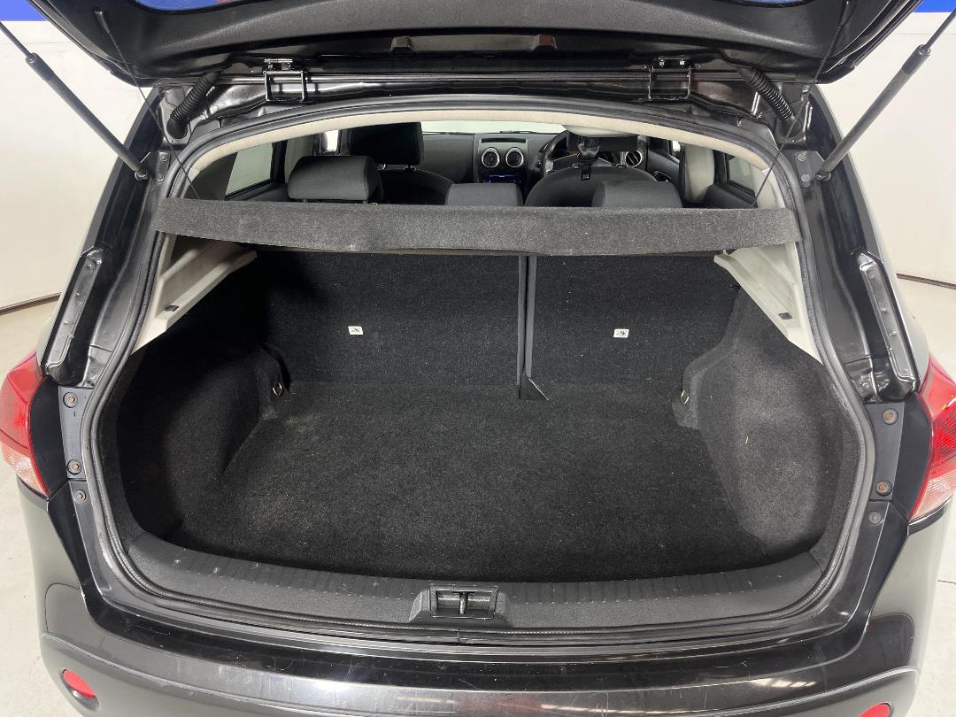 Photo '14' of Nissan Dualis