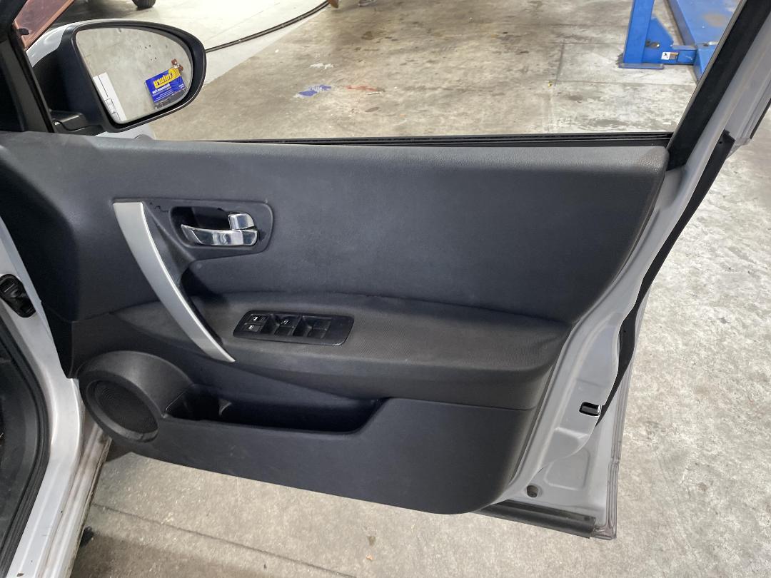 Photo '8' of Nissan Dualis