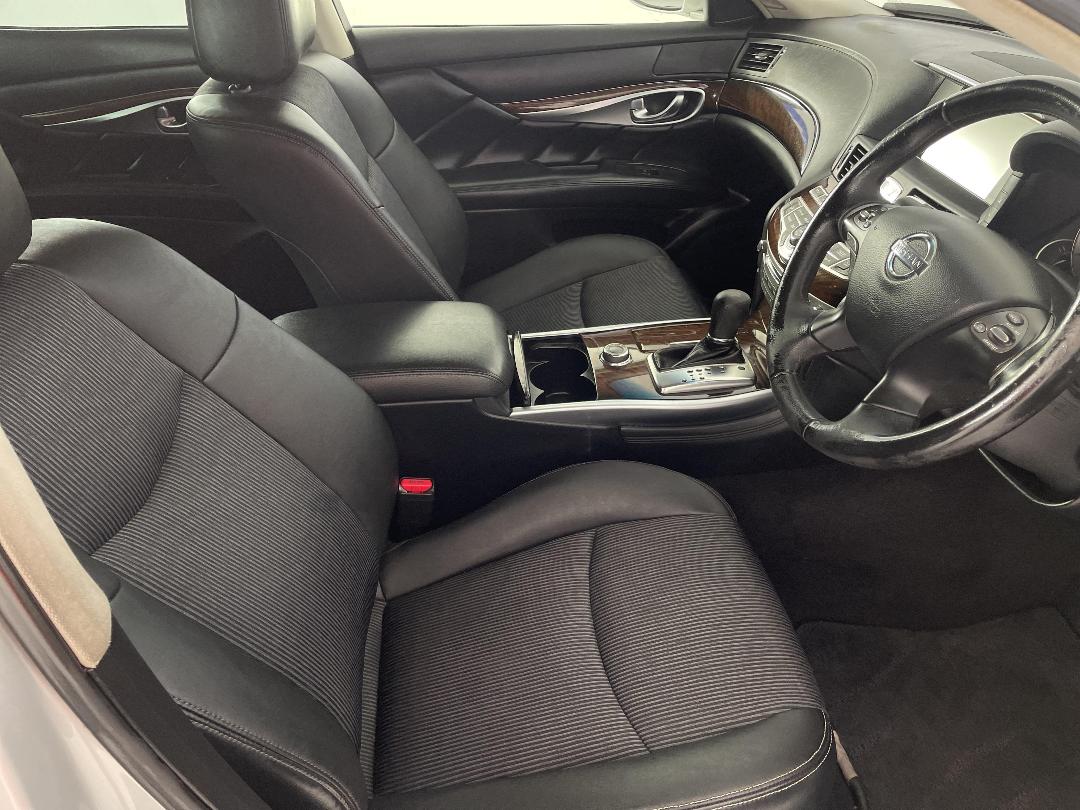 Photo '16' of Nissan Fuga Photo '16' of Nissan Fuga