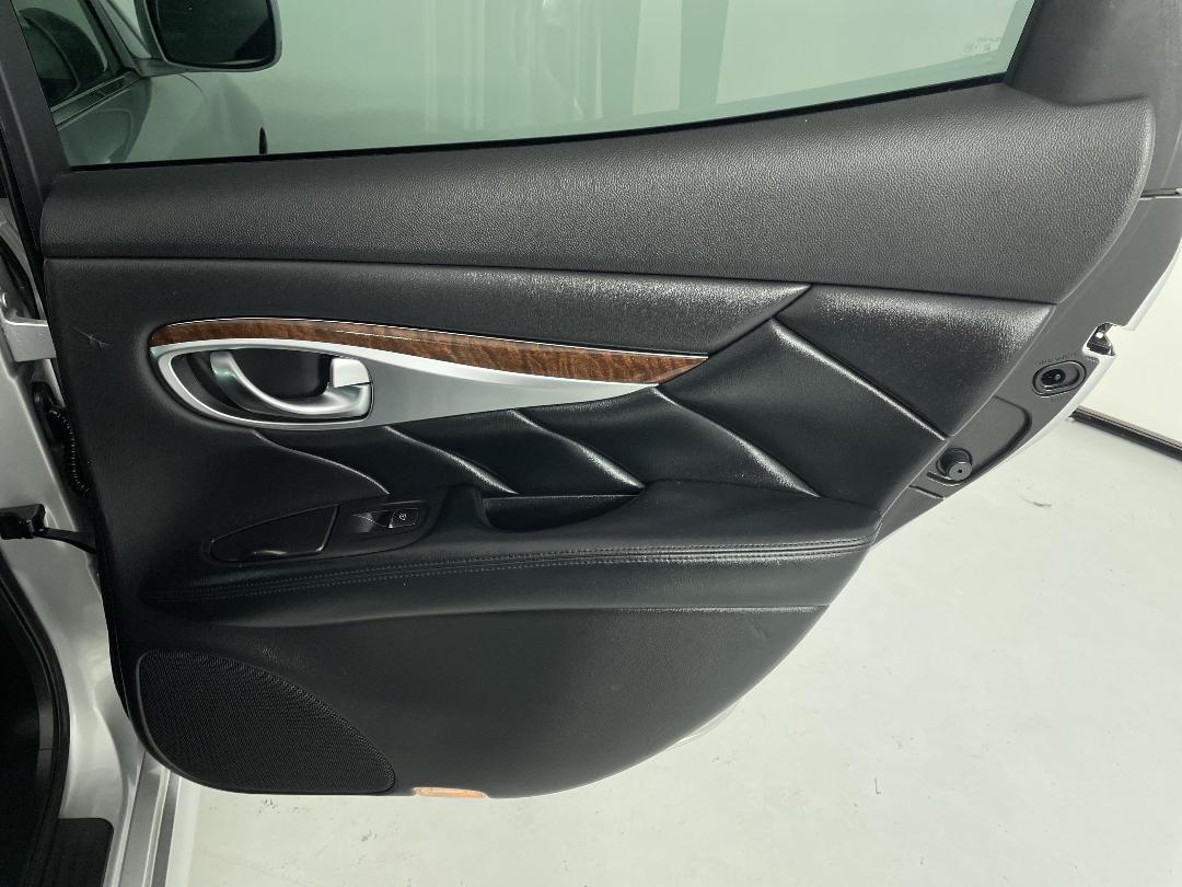 Photo '19' of Nissan Fuga Photo '19' of Nissan Fuga