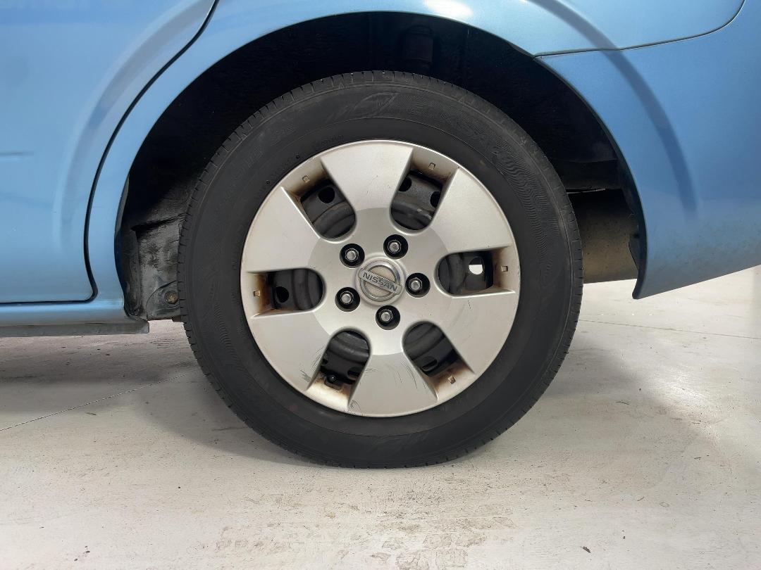 Photo '11' of Nissan Lafesta