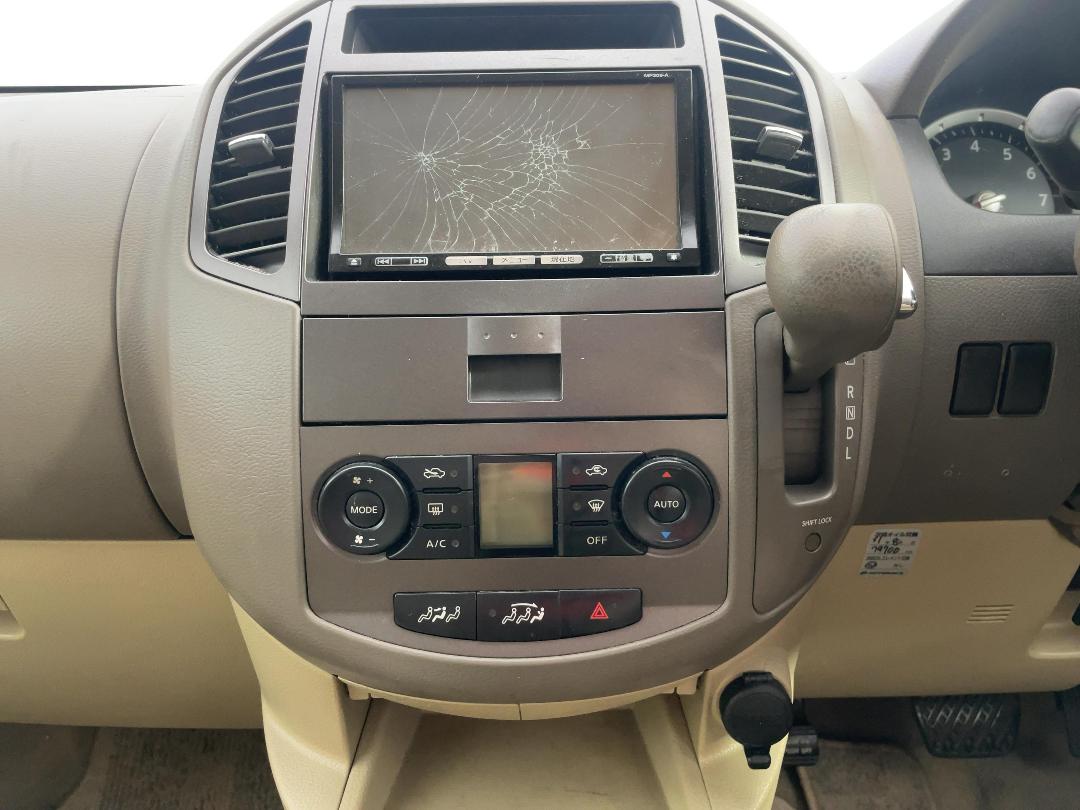 Photo '18' of Nissan Lafesta