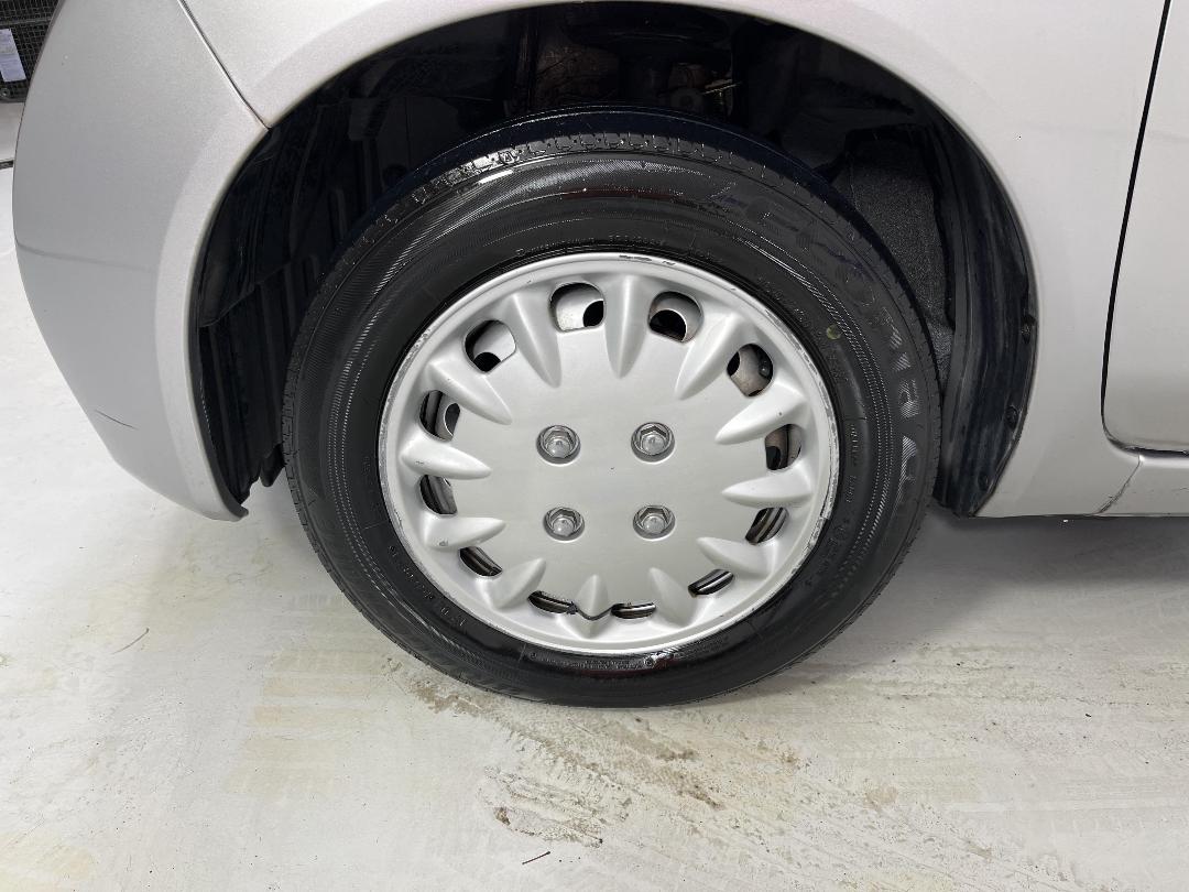 Photo '10' of Nissan March