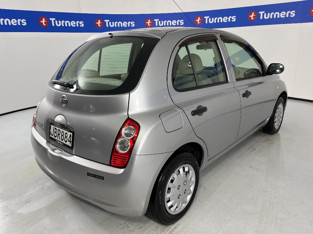 Photo '7' of Nissan March