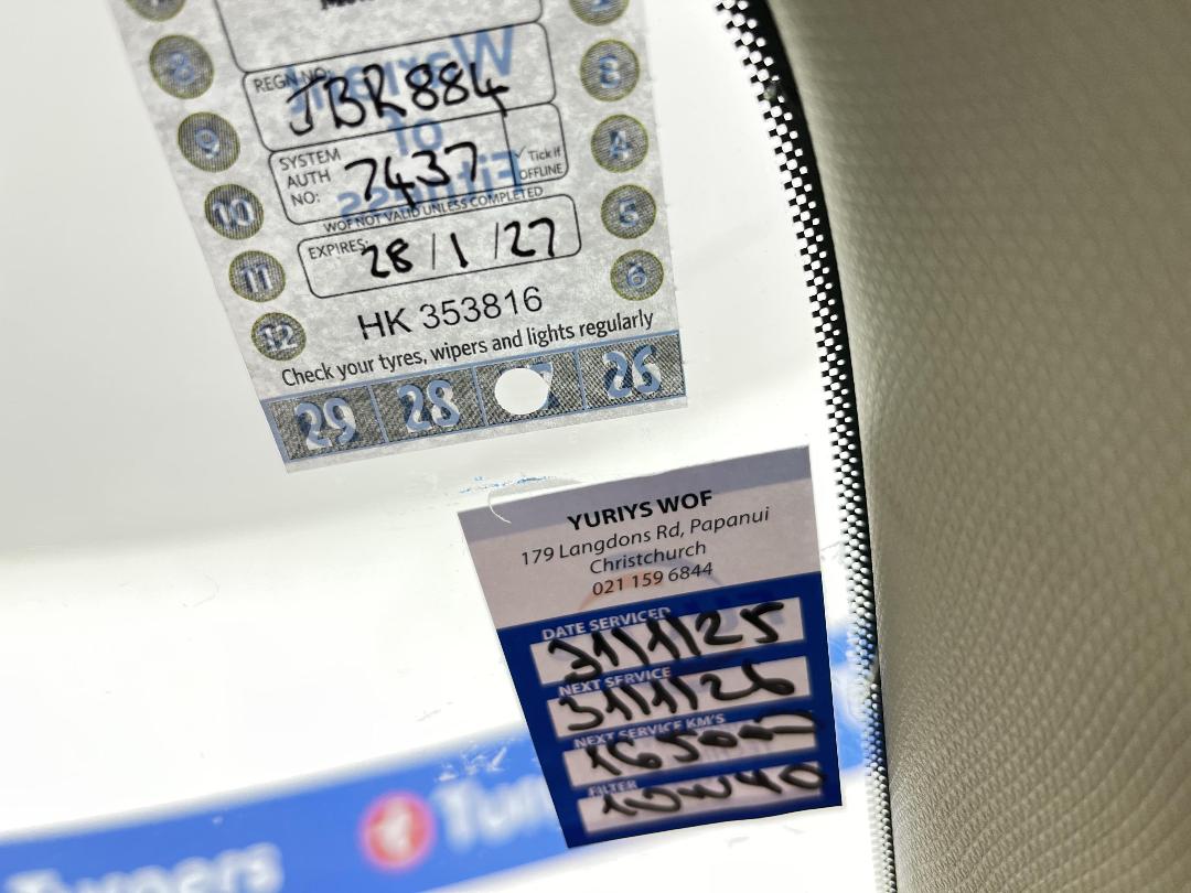 Photo '23' of Nissan March