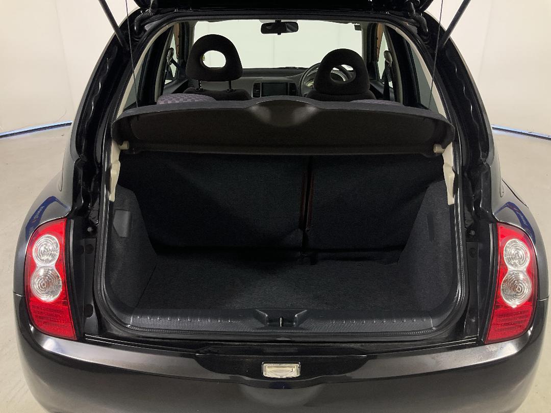 Photo '14' of Nissan March