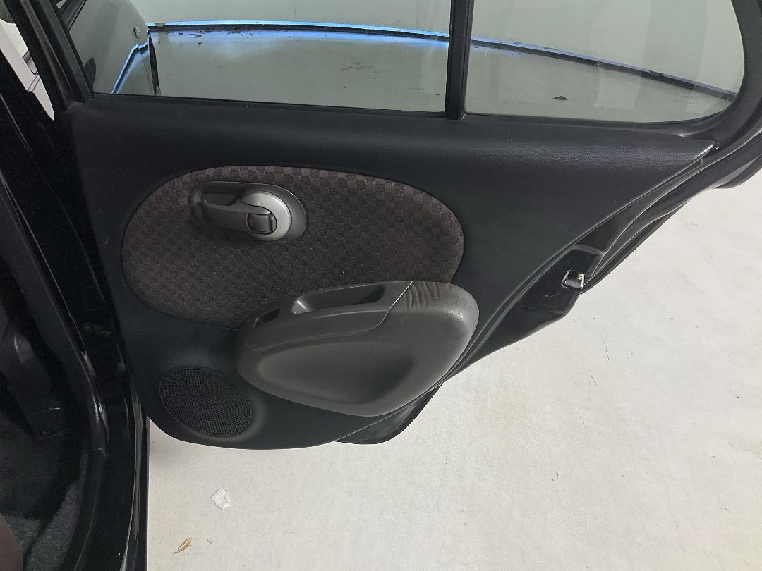 Photo '19' of Nissan March