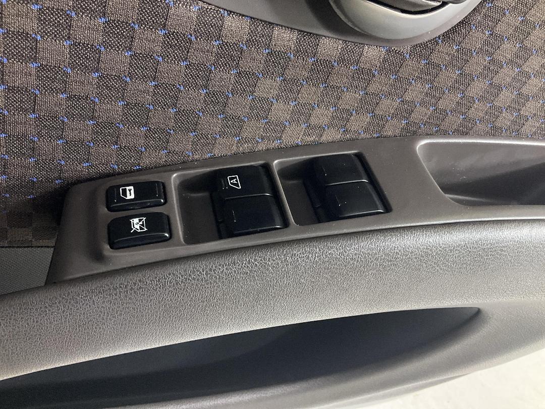 Photo '24' of Nissan March