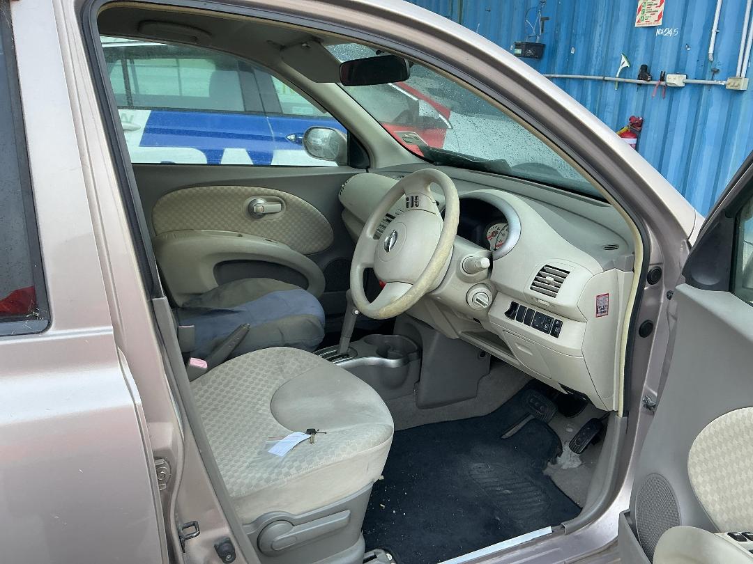 Photo '10' of Nissan March Photo '10' of Nissan March