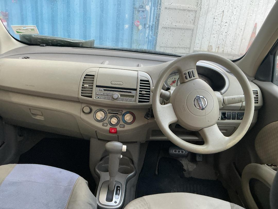 Photo '9' of Nissan March Photo '9' of Nissan March