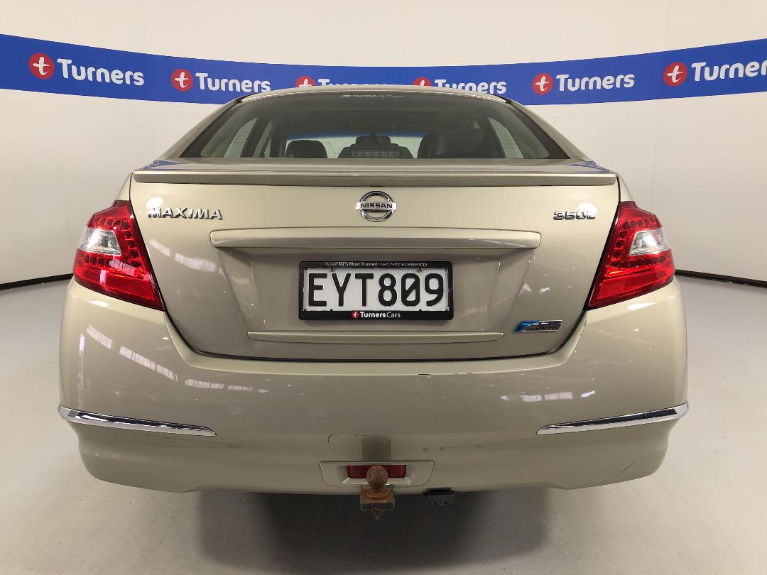 Photo '6' of Nissan Maxima