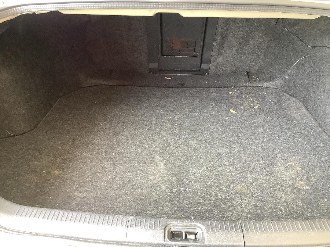 Photo '7' of Nissan Maxima ST Photo '7' of Nissan Maxima ST