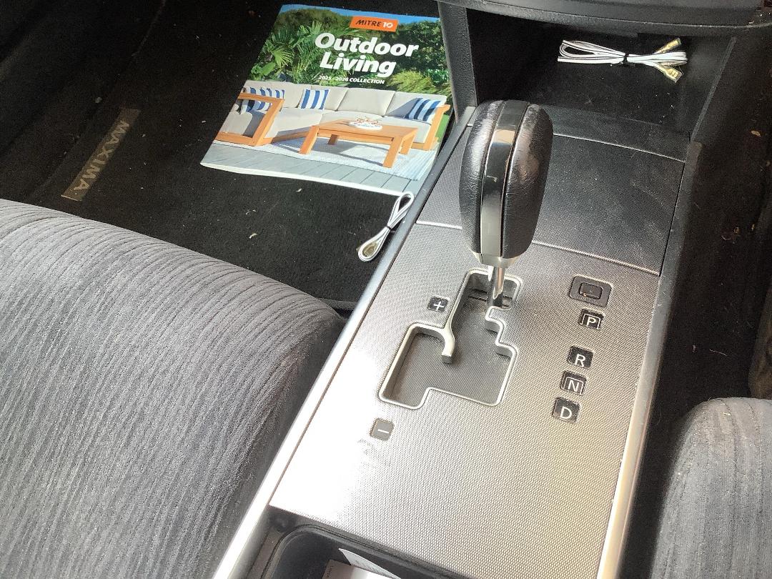 Photo '15' of Nissan Maxima ST Photo '15' of Nissan Maxima ST