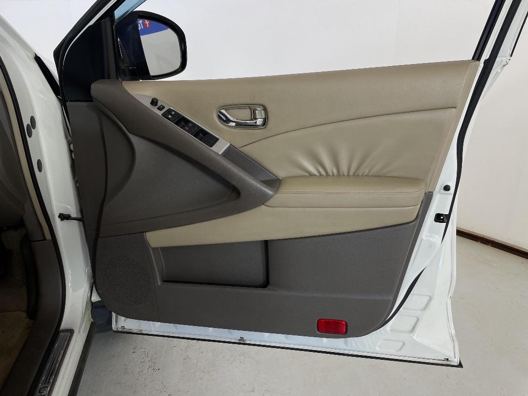 Photo '15' of Nissan Murano Photo '15' of Nissan Murano