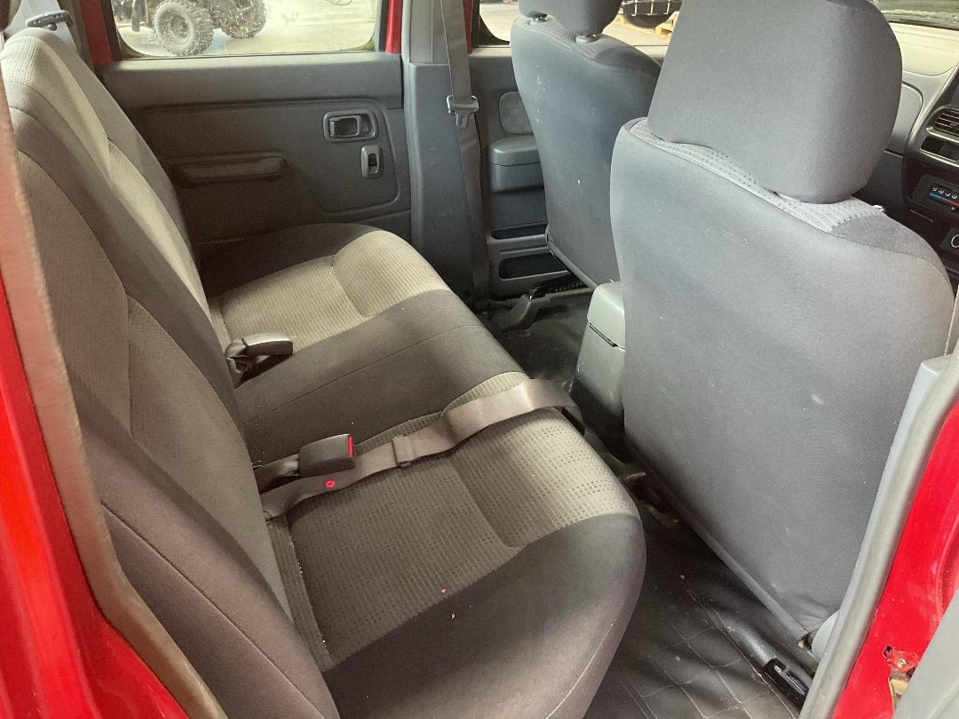 Photo '16' of Nissan Navara D/C ABS Photo '16' of Nissan Navara D/C ABS