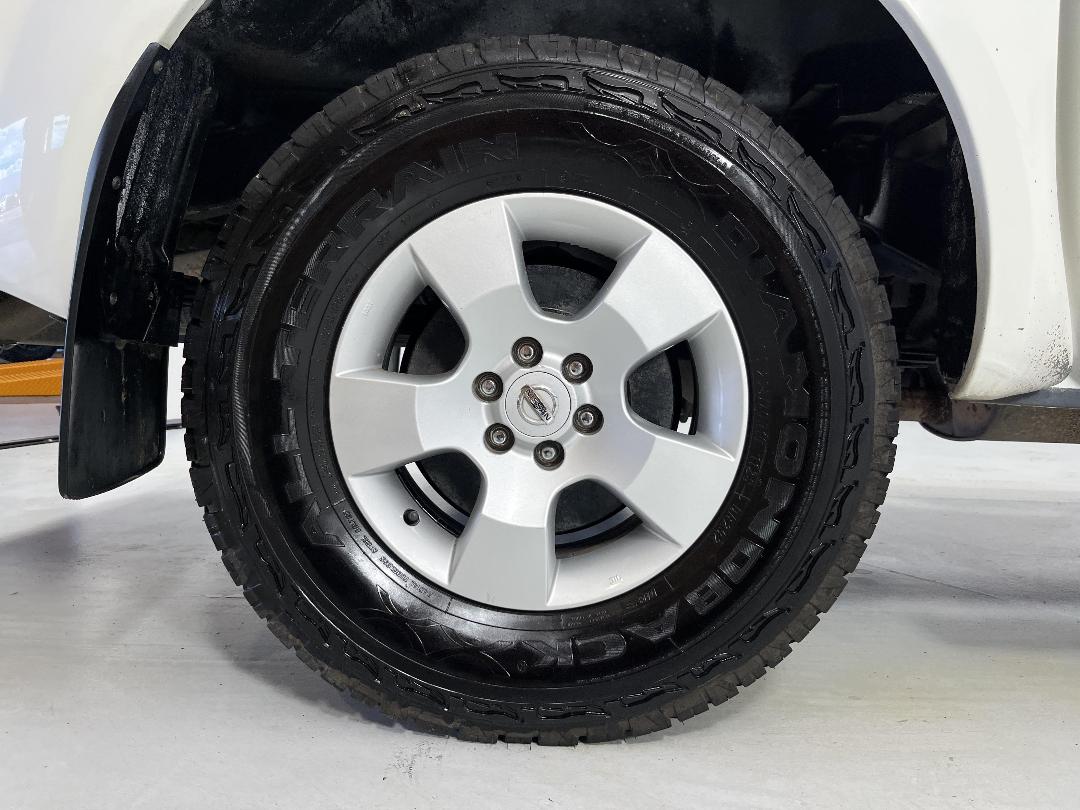 Photo '12' of Nissan Navara