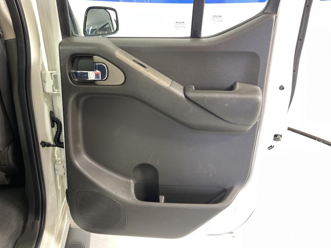 Photo '19' of Nissan Navara