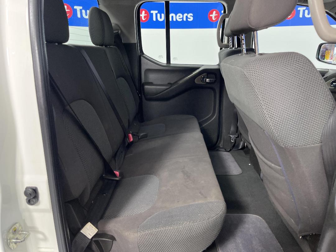 Photo '20' of Nissan Navara