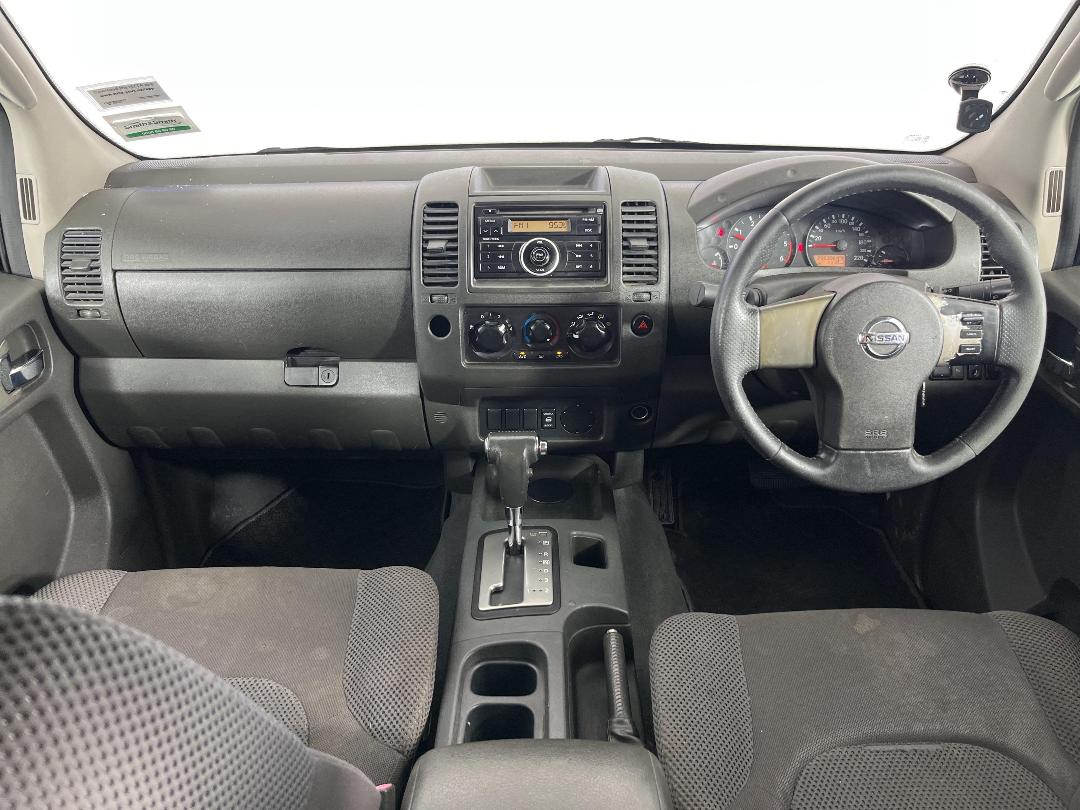 Photo '17' of Nissan Navara