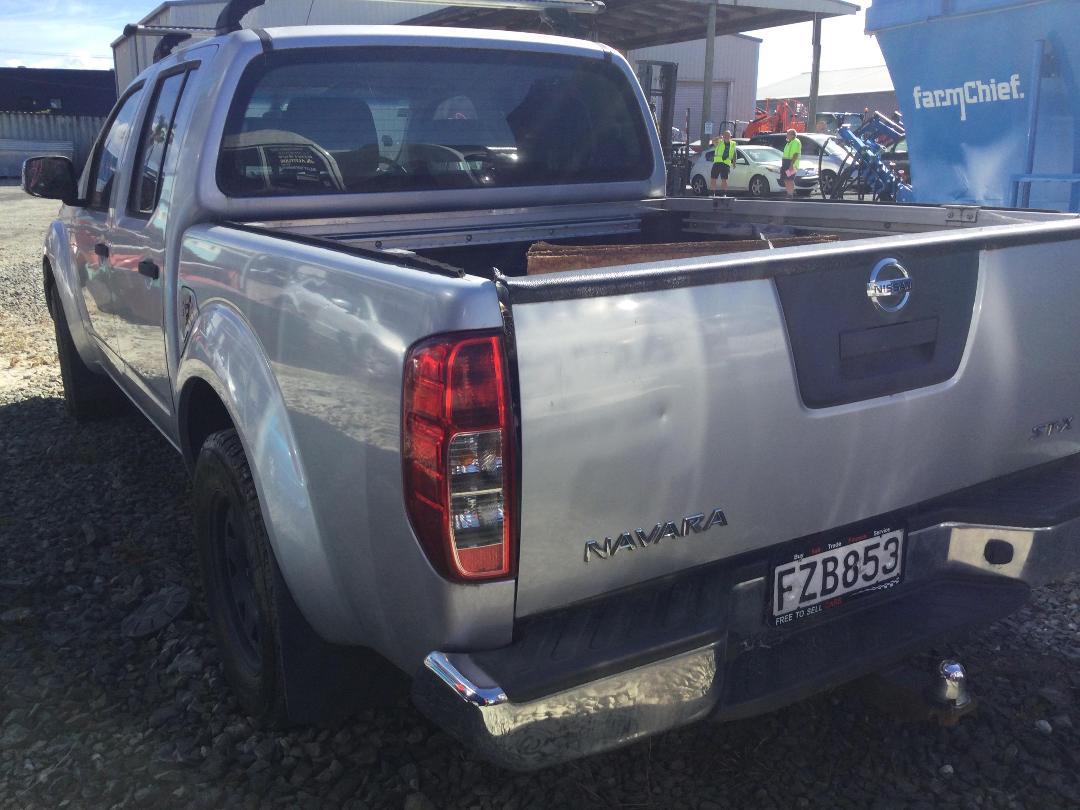 Photo '11' of Nissan Navara