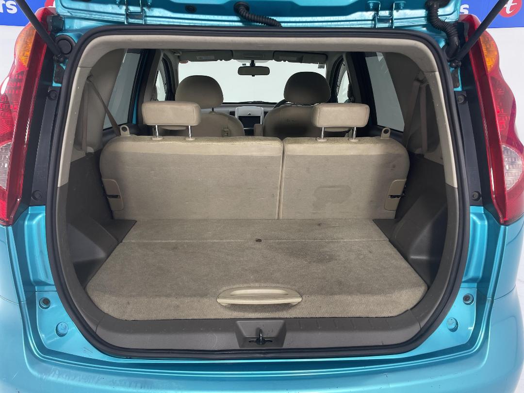 Photo '14' of Nissan Note Photo '14' of Nissan Note