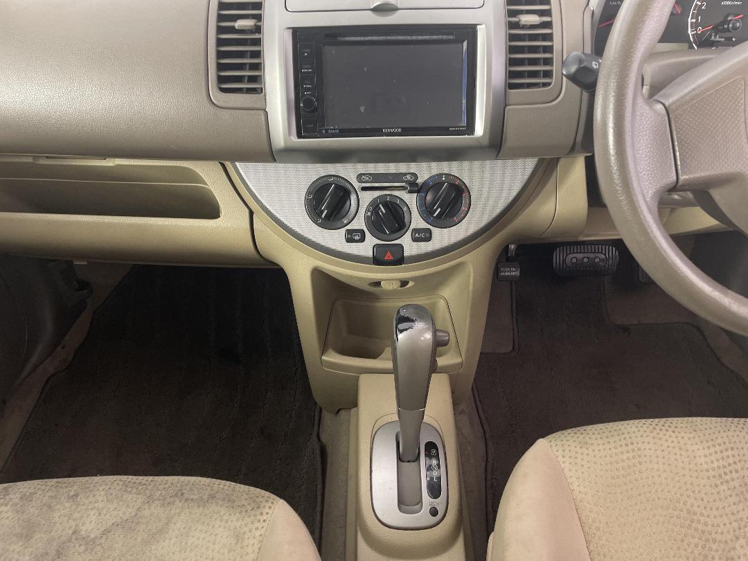 Photo '18' of Nissan Note Photo '18' of Nissan Note