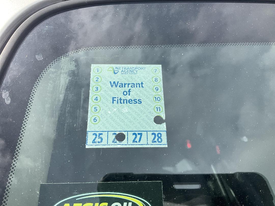 Photo '11' of Nissan Note