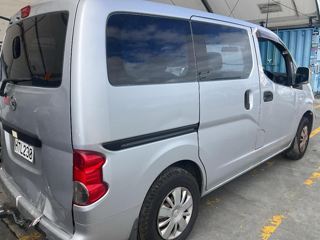 Photo '6' of Nissan NV200