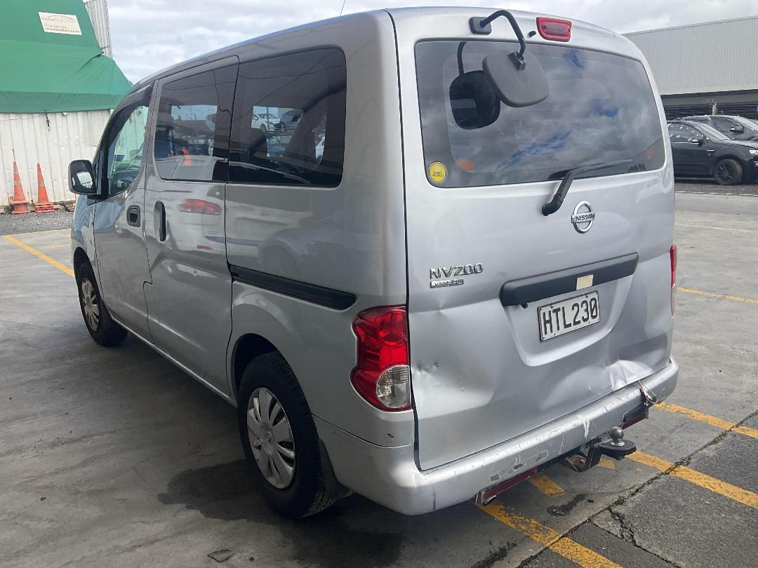 Photo '4' of Nissan NV200