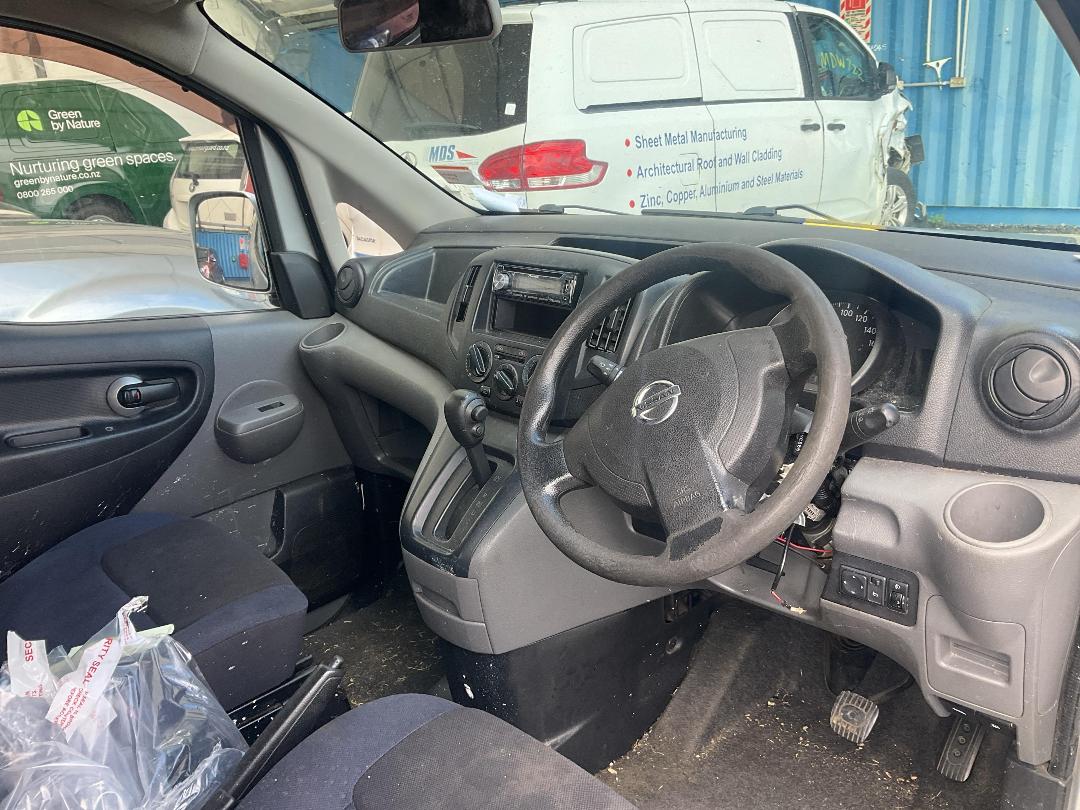 Photo '9' of Nissan NV200