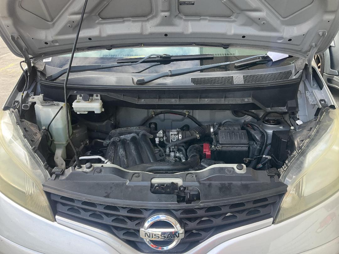 Photo '12' of Nissan NV200