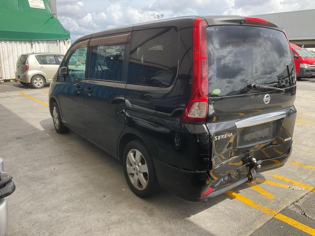 Photo '19' of Nissan Serena