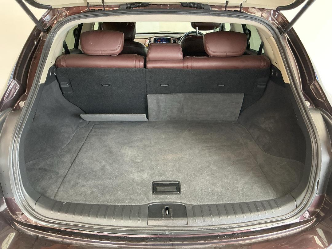 Photo '14' of Nissan Skyline Photo '14' of Nissan Skyline