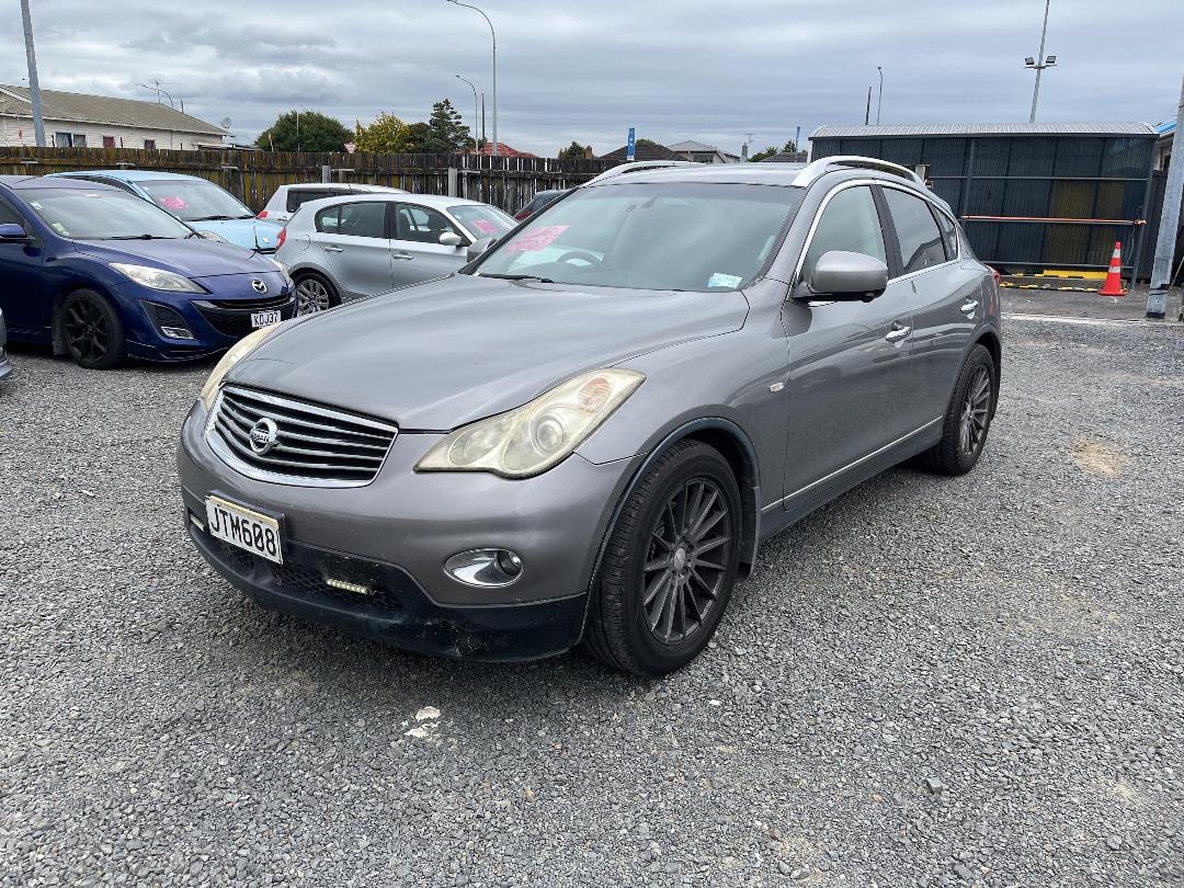 Photo '3' of Nissan Skyline 370GT Four Photo '3' of Nissan Skyline 370GT Four