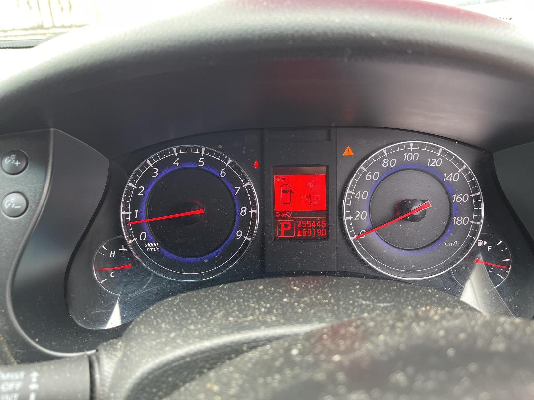 Photo '19' of Nissan Skyline 370GT Four Photo '19' of Nissan Skyline 370GT Four