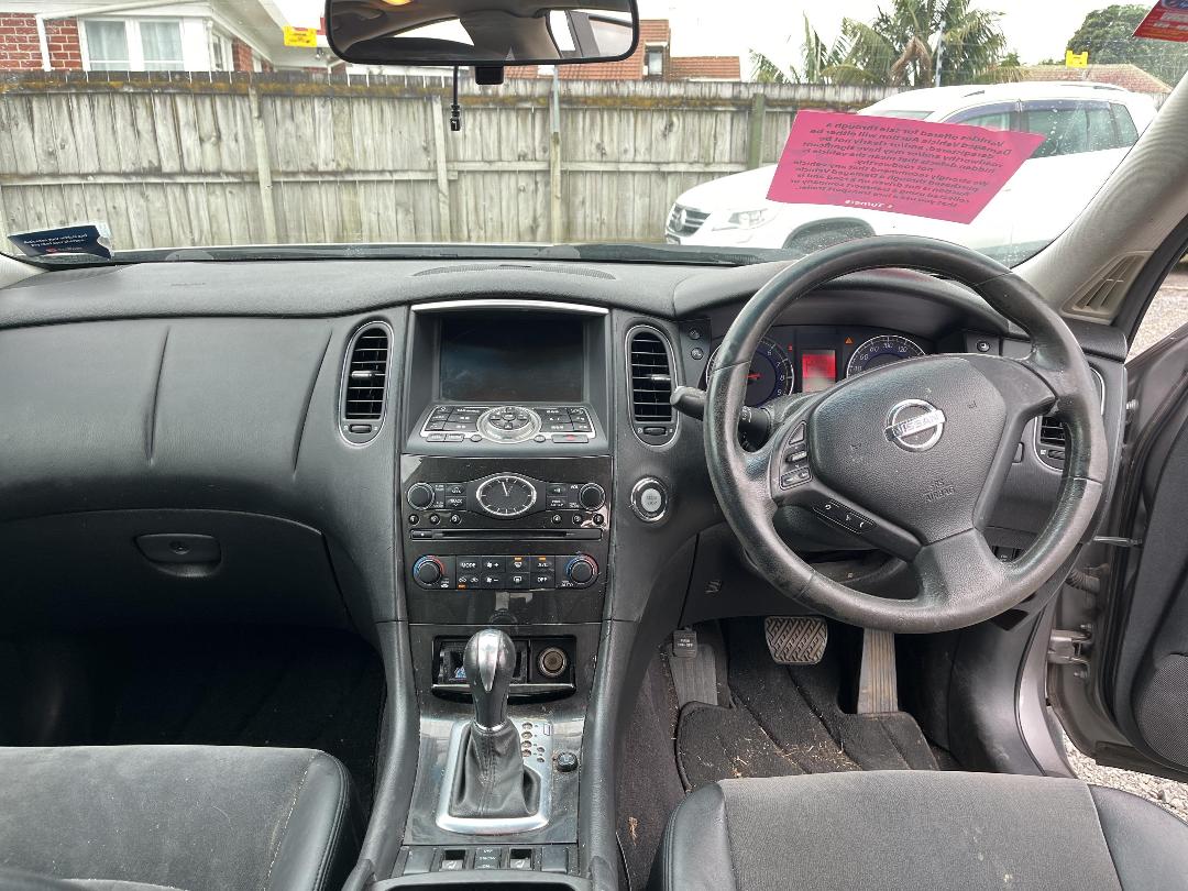 Photo '15' of Nissan Skyline 370GT Four Photo '15' of Nissan Skyline 370GT Four