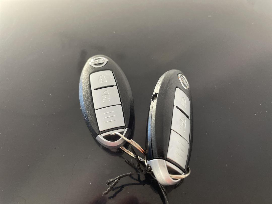 Photo '22' of Nissan Skyline